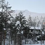 Porthos Ski-in With Private Hot Tub And Sauna In Lapland Chalet *