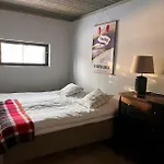 Porthos Ski-in With Private Hot Tub And Sauna In Lapland Pyhätunturi