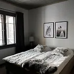 Chalet Porthos Ski-in With Private Hot Tub And Sauna In Lapland