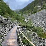 Porthos Ski-in With Private Hot Tub And Sauna In Lapland Alpstuga *