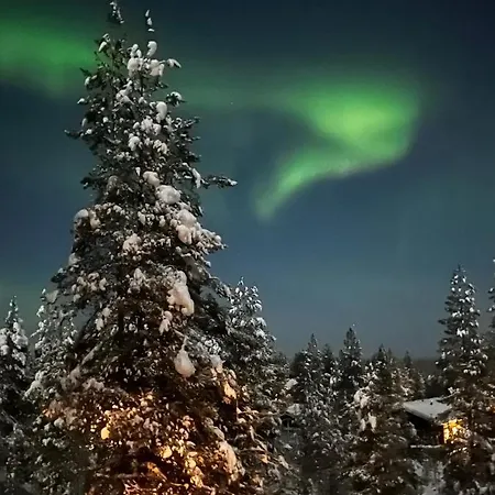 Porthos Ski-in With Private Hot Tub And Sauna In Lapland