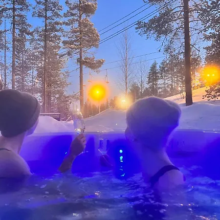 Porthos Ski-in With Private Hot Tub And Sauna In Lapland Pyhätunturi