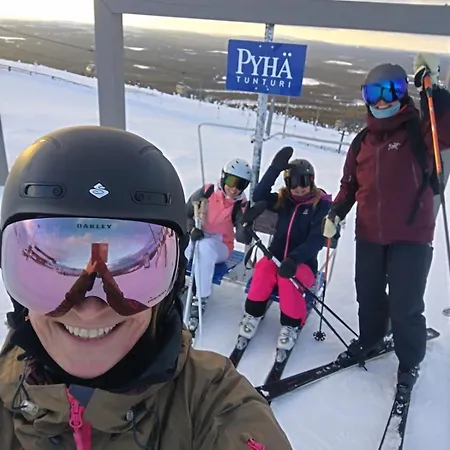 Porthos Ski-in With Private Hot Tub And Sauna In Lapland Pyhätunturi