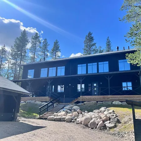 Porthos Ski-in With Private Hot Tub And Sauna In Lapland Chalet